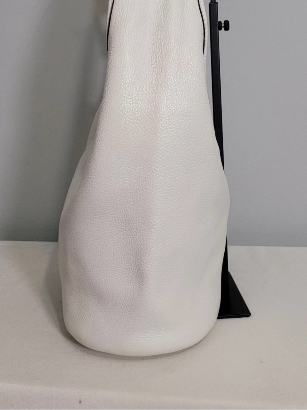 Michael Kors Hobo Shoulder Bag White Leather Silver Hardware - Picture 7 of 16